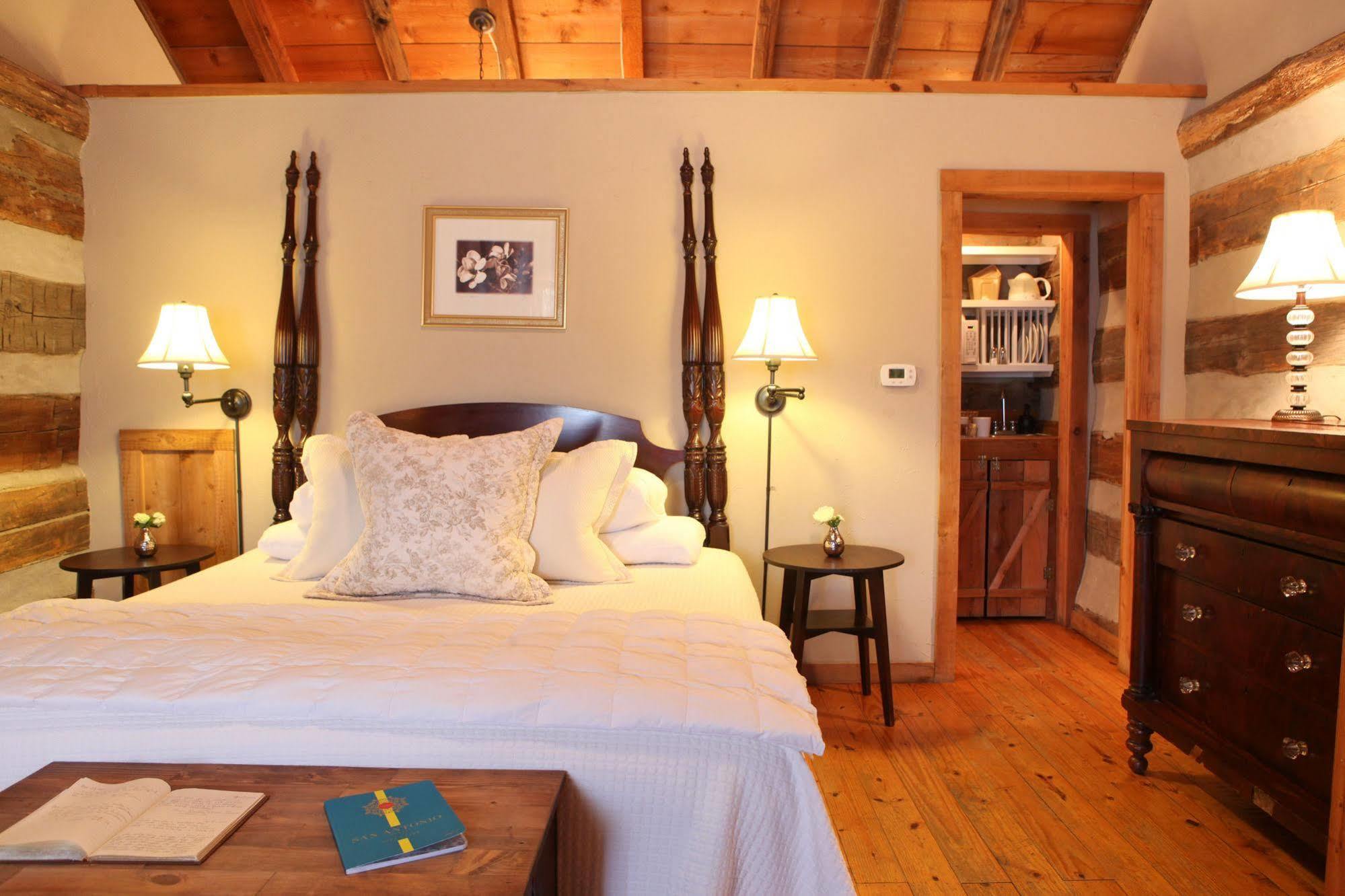 Hoffman Haus Bed & Breakfast Fredericksburg Dış mekan fotoğraf